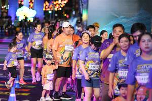BIB: 14300, 13218, 14100, 1351, 1427
                            <button type="button" onclick="openModal(28185775)" class="btn btn-primary btn-sm float-right btn-popup" data-toggle="modal" data-target=".modal-high-quality">
                        <i class="fas fa-shopping-cart"></i> Add to Cart
                    </button>
                                            <button type="button" onclick="isThisMe(28185775, true)" class="btn btn-success btn-sm float-right btn-popup btn-isme hidden" data-toggle="tooltip" data-placement="bottom" title="นี่คือรูปของคุณใช่ไหม คลิกที่นี่เพื่อเอาเข้าอัลบั้ม">
                        <i class="fas fa-plus"></i> Add to album
                    </button>
                    <button type="button" onclick="isThisMe(28185775, false)" class="btn btn-warning btn-sm float-right btn-popup btn-isnotme hidden">
                        <i class="fas fa-ban"></i> Remove from album
                    </button>